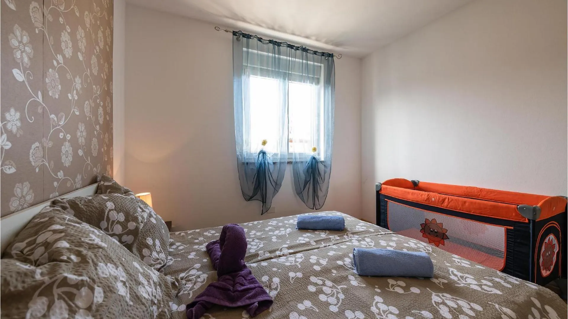 4 Bedroom Beautiful Home In Pula Holiday home
