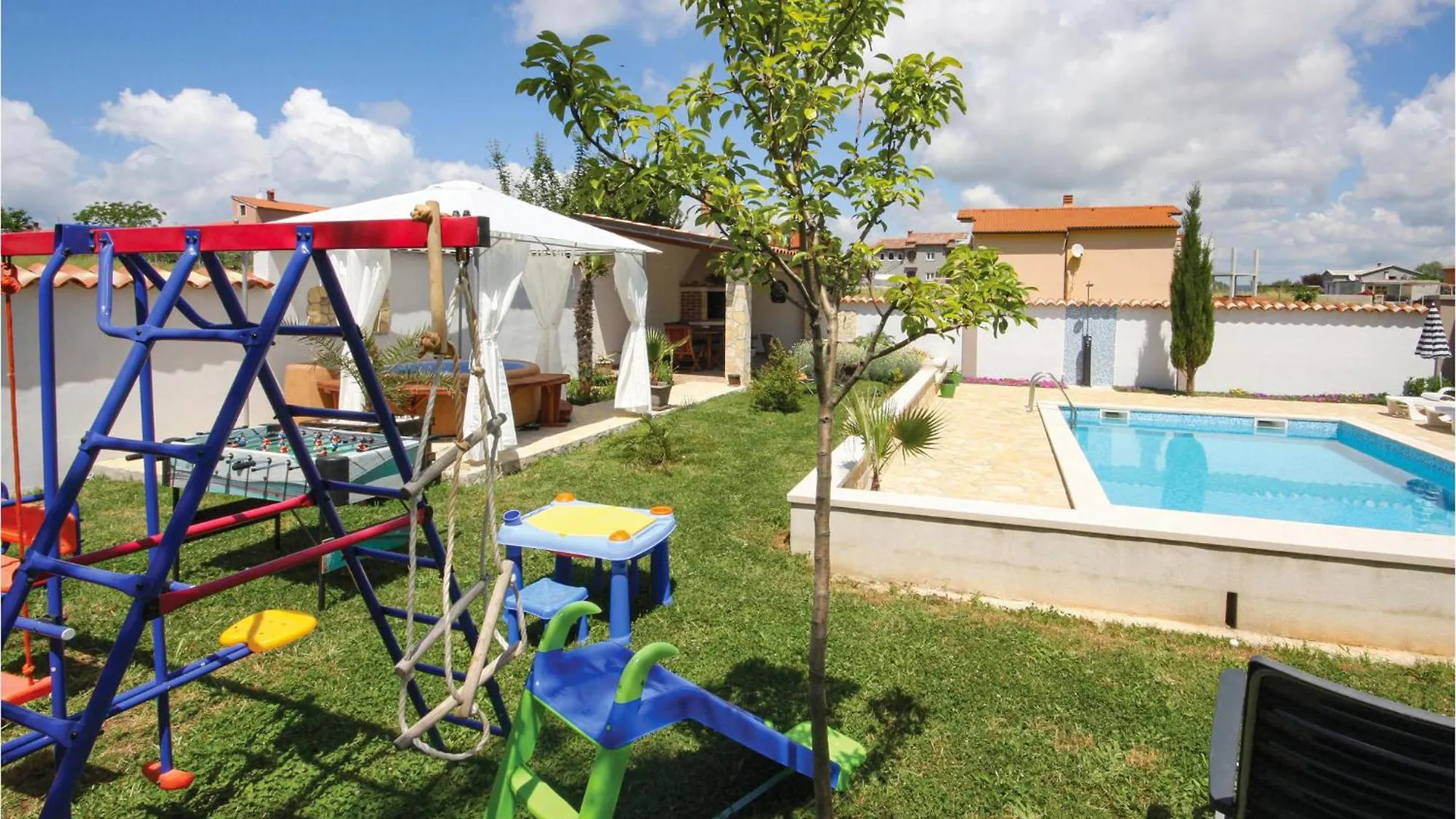 4 Bedroom Beautiful Home In Pula