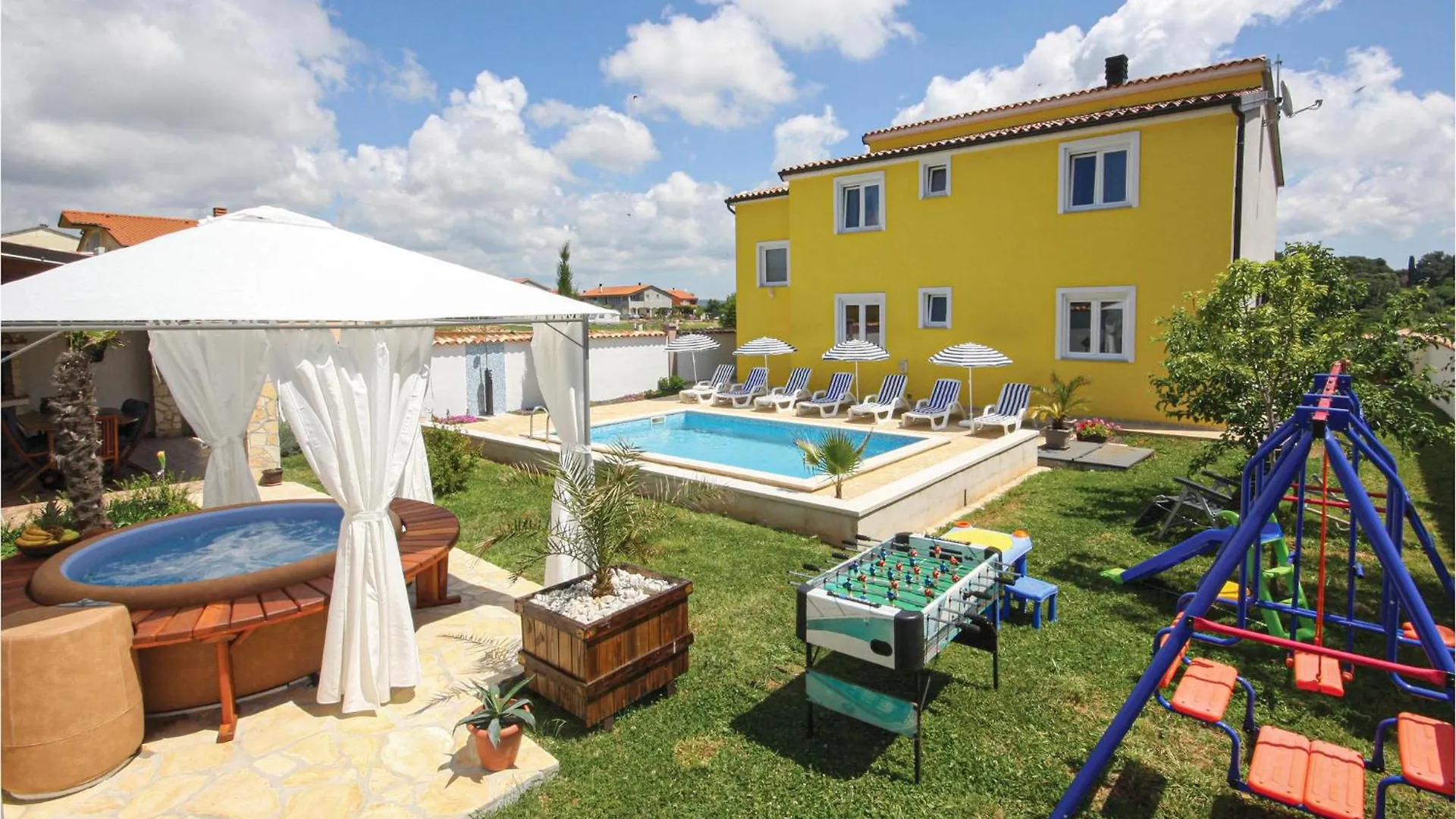 4 Bedroom Beautiful Home In Pula